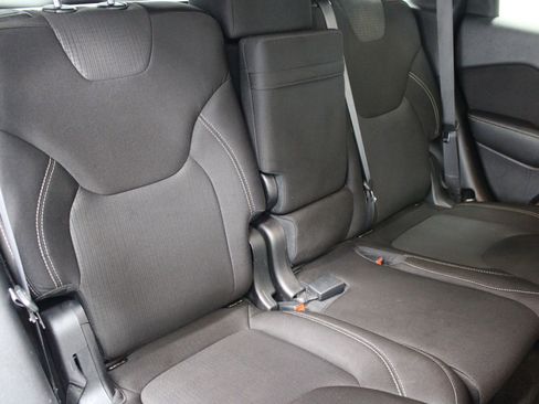 Used 2015 Jeep Cherokee Latitude image 21