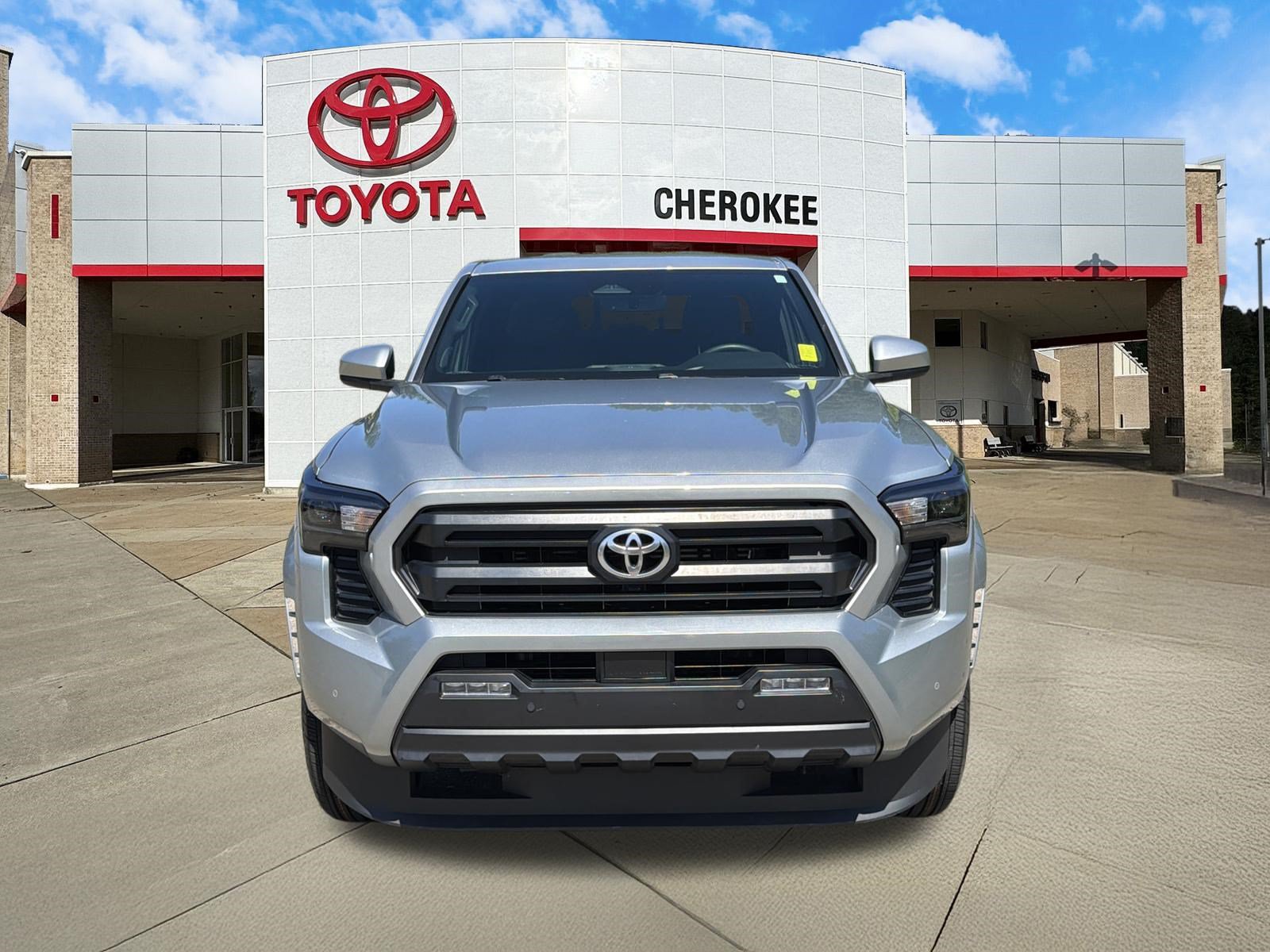 Used 2024 Toyota Tacoma SR5 AWD/4WD image 2