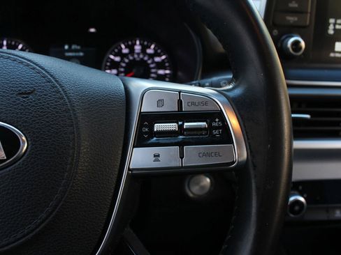 Used 2020 Kia Telluride LX image 35