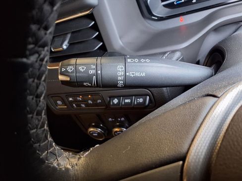 Used 2022 GMC Yukon Denali image 9