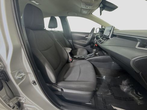 Used 2021 Toyota Corolla LE FWD image 28