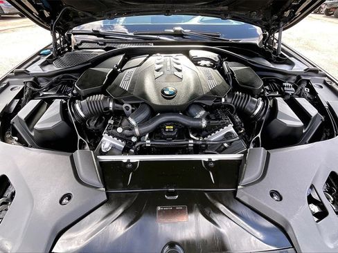 Used 2020 BMW M550i xDrive w/ Executive Package image 31