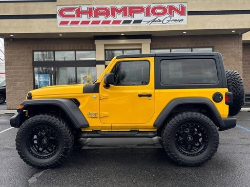 Used 2019 Jeep Wrangler Sport w/ Quick Order Package 24S image 2