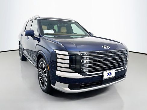 New 2026 Hyundai Palisade Calligraphy FWD image 3