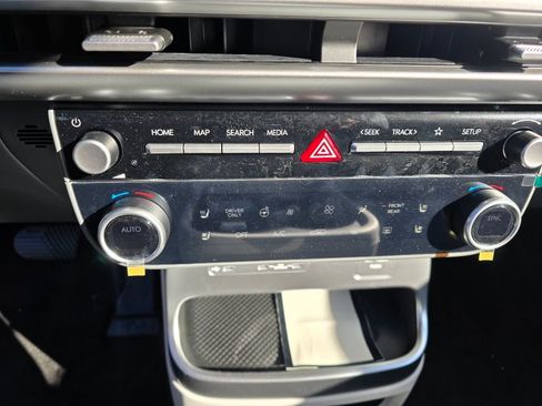 New 2026 Hyundai Ioniq 9 SEL image 20