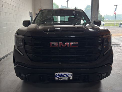 Used 2025 GMC Sierra 1500 Elevation w/ Preferred Package AWD/4WD image 8