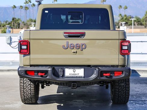 New 2026 Jeep Gladiator Rubicon image 7