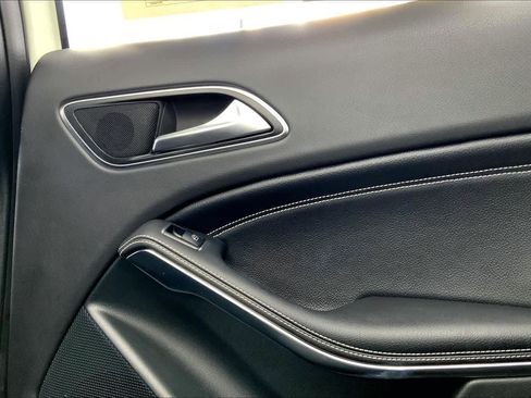 Used 2016 Mercedes-Benz GLA 250 4MATIC image 36