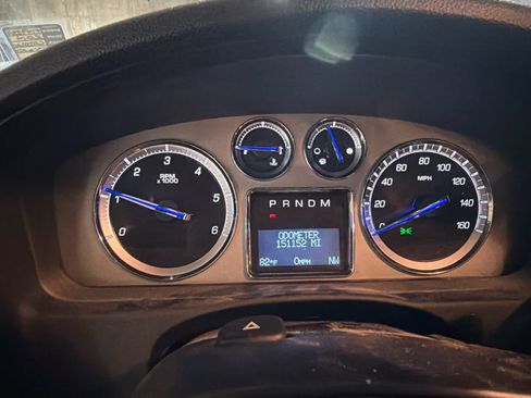 Used 2014 Cadillac Escalade ESV Premium AWD/4WD image 4