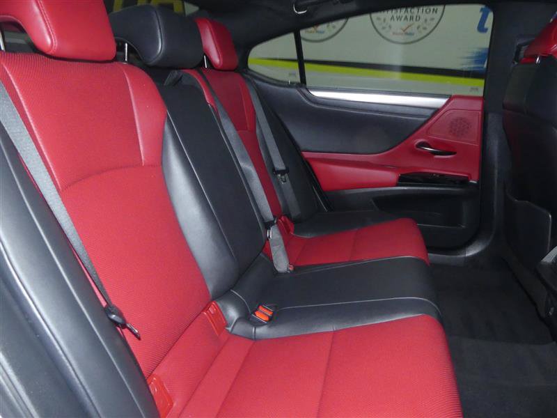 Used 2023 Lexus ES 350 F Sport w/ Accessory Package (Z2) FWD image 4