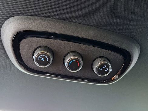 Used 2024 Dodge Durango GT image 28