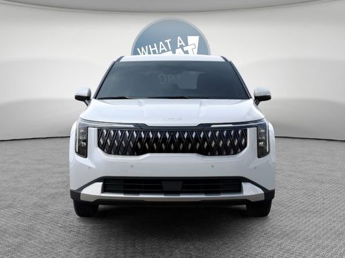 New 2026 Kia Carnival LX FWD image 2