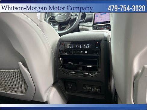 Used 2023 Jeep Grand Cherokee Overland w/ Luxury Tech Group IV AWD/4WD image 41