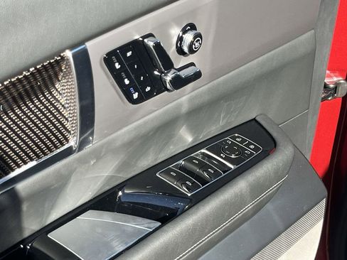 New 2026 Cadillac Vistiq Luxury image 15