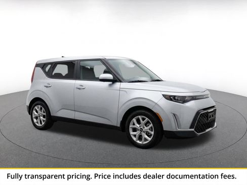 Used 2025 Kia Soul LX w/ LX Technology Package FWD image 1