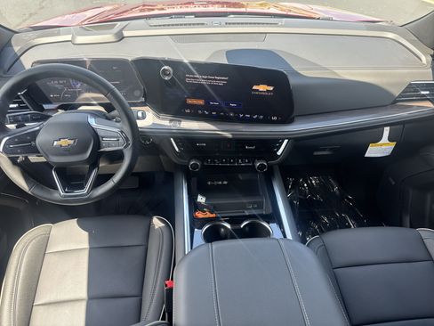 New 2026 Chevrolet Suburban Premier w/ Sun And Tow Package AWD/4WD image 30