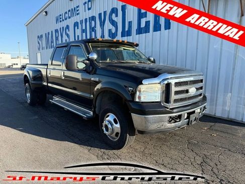 Used 2006 Ford F350 4x4 Crew Cab DRW Super Duty image 1