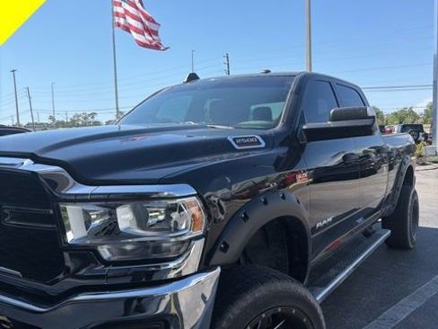 Used 2020 RAM 2500 Tradesman w/ Chrome Appearance Group AWD/4WD image 1