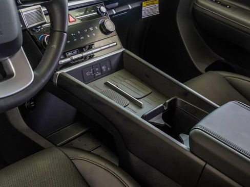 Certified 2026 Hyundai Santa Fe SEL FWD image 17