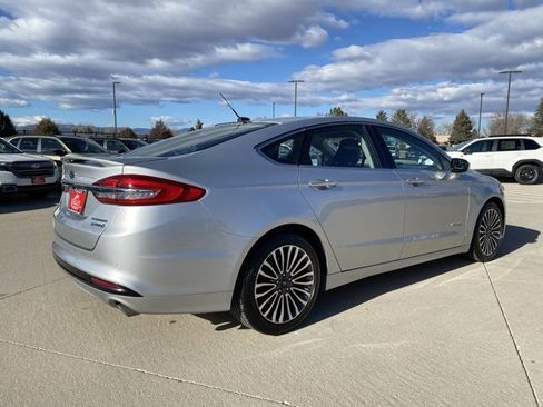 Used 2017 Ford Fusion Titanium image 5