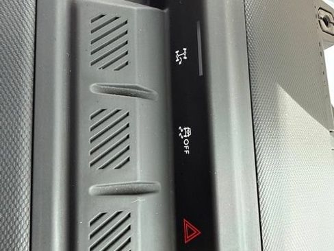 Used 2025 Ford Bronco Big Bend AWD/4WD image 32