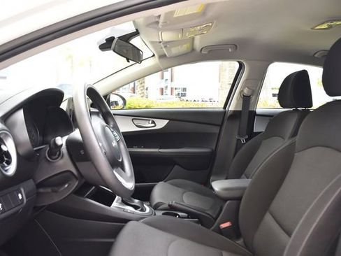 Used 2024 Kia Forte LXS FWD image 18