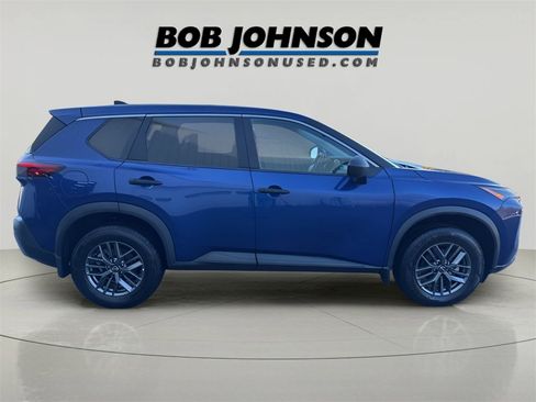 Used 2023 Nissan Rogue S image 8