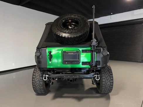 Used 2016 Jeep Wrangler Unlimited Sport w/ Quick Order Package 23S AWD/4WD image 5
