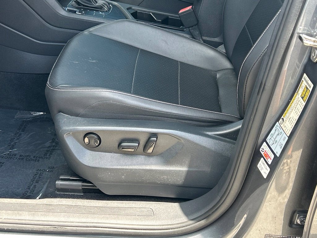 Used 2021 Volkswagen Tiguan SE FWD image 16