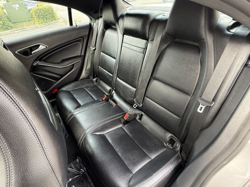 Used 2015 Mercedes-Benz CLA 250 image 20