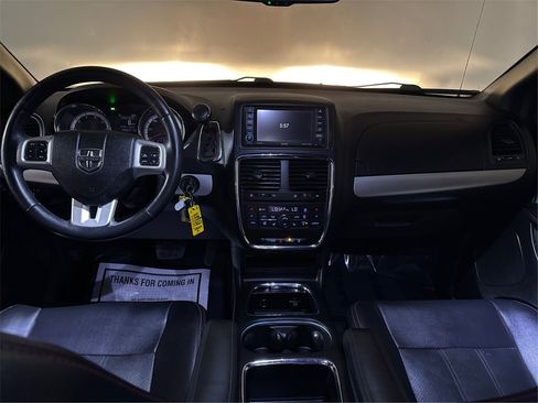 Used 2017 Dodge Grand Caravan GT image 27