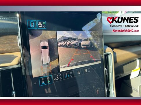 New 2026 GMC Yukon XL Denali Ultimate AWD/4WD image 23