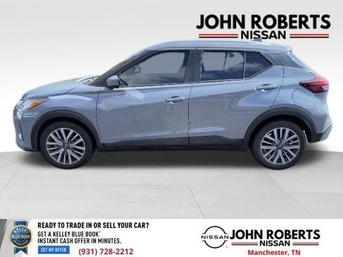 Used 2023 Nissan Kicks SV FWD image 6