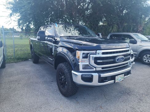 Used 2020 Ford F250 Lariat w/ Tremor Off-Road Package AWD/4WD image 3