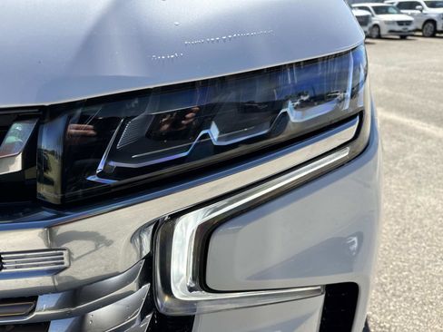 Used 2023 Chevrolet Tahoe High Country image 10