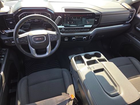 Used 2024 GMC Sierra 1500 Elevation w/ X31 Off-Road Package AWD/4WD image 10