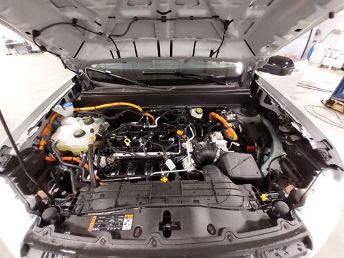 Used 2024 Ford Maverick Lariat image 33