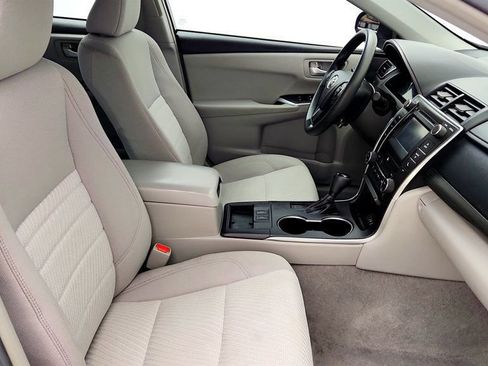 Used 2017 Toyota Camry LE FWD image 23
