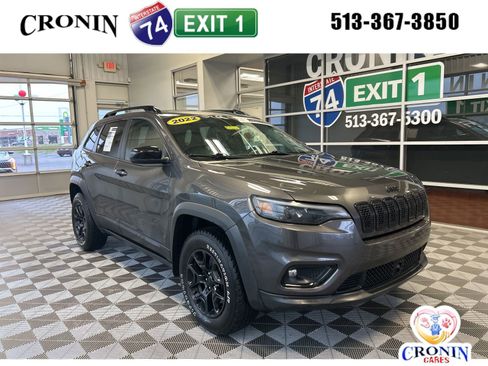 Used 2022 Jeep Cherokee Latitude w/ Sun & Sound Group image 1