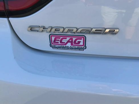 Used 2022 Dodge Charger SXT RWD image 26