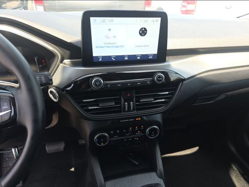 Used 2024 Ford Escape Active w/ Cold Weather Package FWD image 6