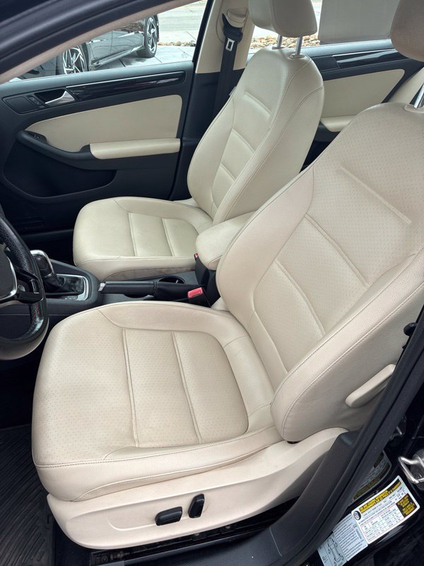Used 2017 Volkswagen Jetta SEL FWD image 9