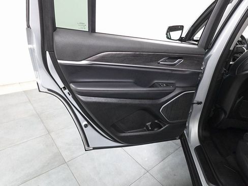 Used 2021 Jeep Grand Cherokee L Limited image 21