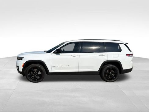 Used 2024 Jeep Grand Cherokee L Altitude AWD/4WD image 6