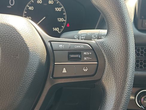 Used 2025 Honda HR-V LX image 21