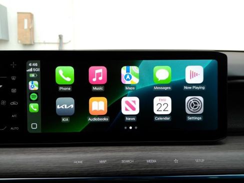 Used 2024 Kia EV9 Land image 49