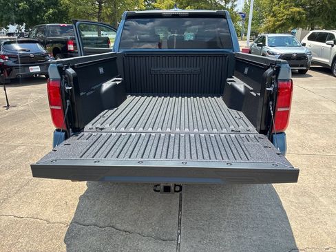 New 2026 Toyota Tacoma SR5 AWD/4WD image 38