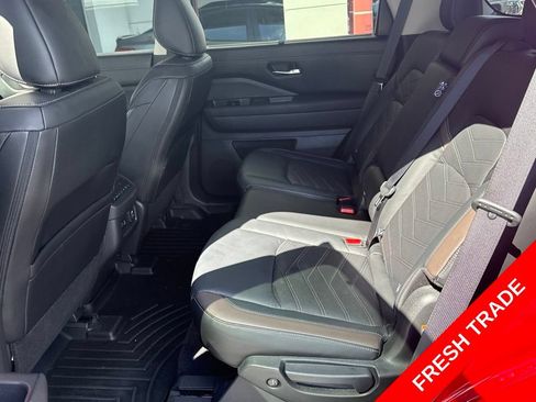 Used 2023 Nissan Pathfinder Platinum w/ Cargo Package AWD/4WD image 3