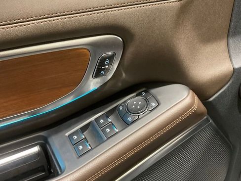 Used 2025 Ford Expedition King Ranch image 7