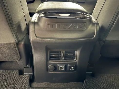 Used 2024 Nissan Titan SV w/ SV Bronze Edition Package image 18